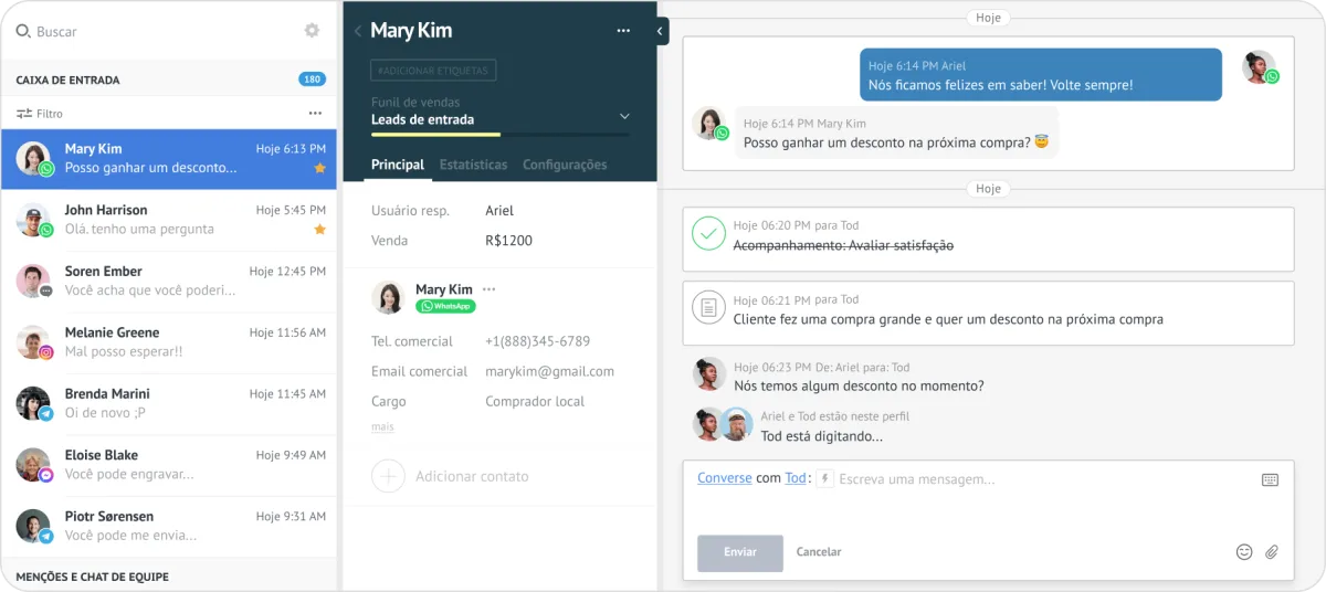 Caixa de entrada do Kommo com conversas de WhatsApp, Instagram e Messenger e o card do contato ao lado